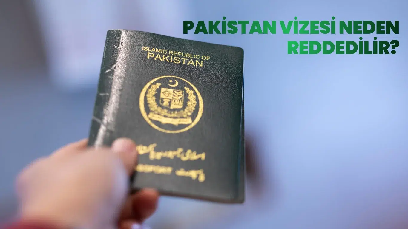 Pakistan pasaportu tutan el ve vize reddi temalı görsel